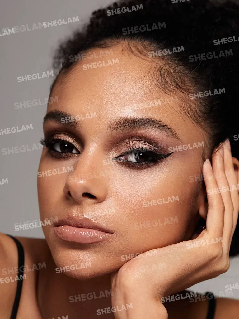 16933852301d435ee7dae0a837d58ed2f6d25fa5d5_wk_sheglam.webp
