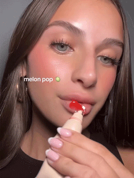17289599654c5ceb5c9f8e2f6f04e78537465c5acb_wk_sheglam.gif