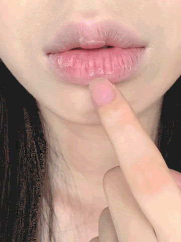 17254483329faa5e87688e3122ccd5887b0fca5230_wk_sheglam.gif
