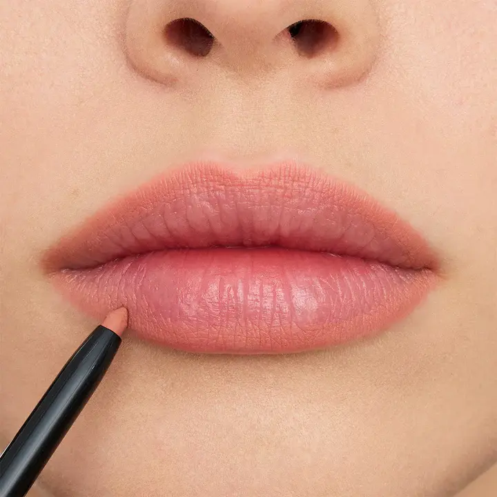 essence-8h-matte-comfort-lip-liner-03-soft-beige-model-shot-2_720x.progressive.webp