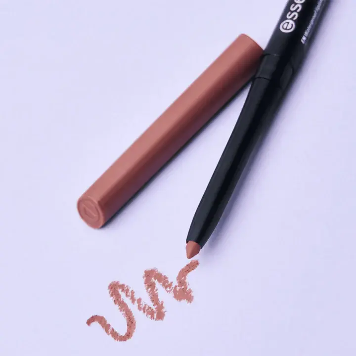 essence-8h-matte-comfort-lip-liner-02-silky-hazelnut-lifestyle-shot-1_720x.progressive.webp